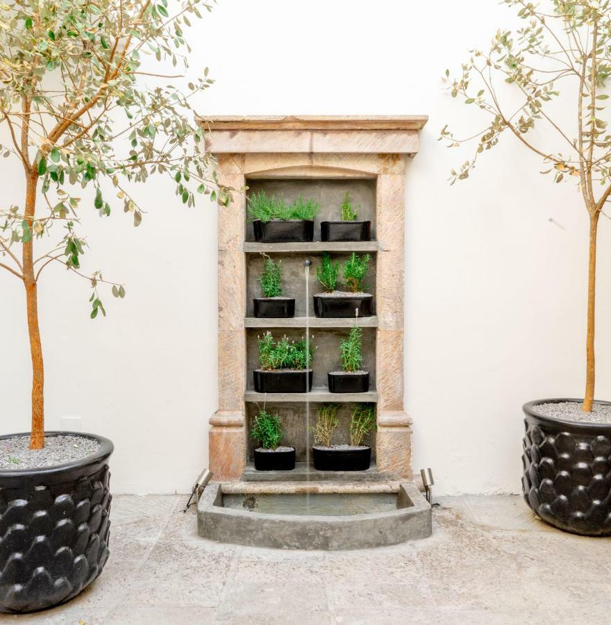 Casa Delphine Hotel 3*
